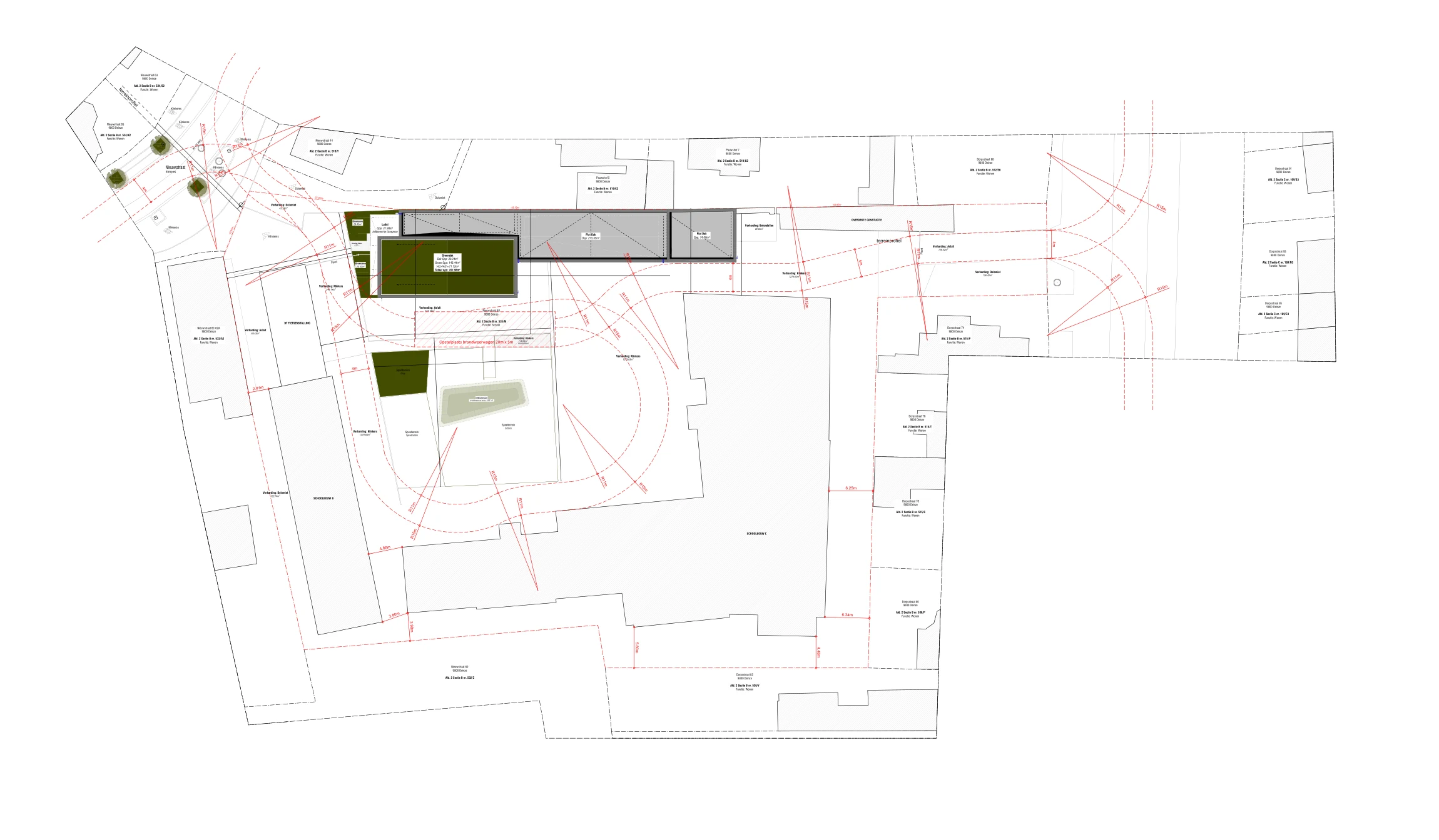 School site plan with red fire brigade vehicle turning paths